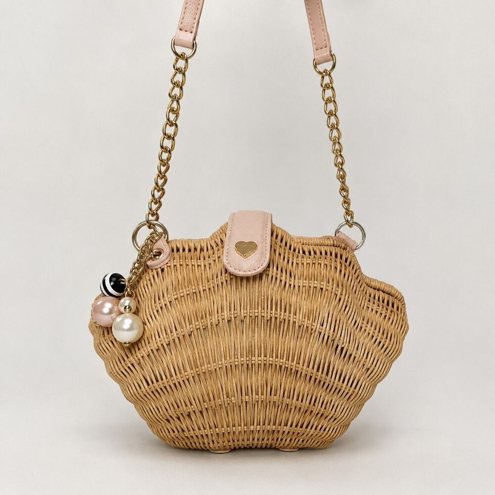 Betsey Johnson What the Shell Straw Wicker Crossbody Pearl Charm Purse Shell Bag - Picture 2 of 8